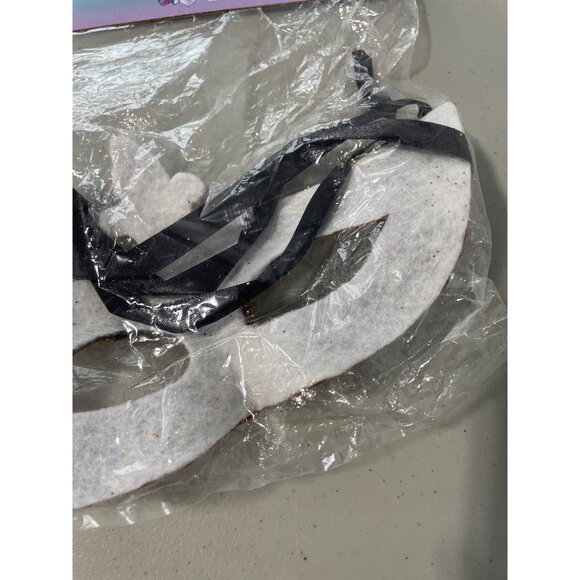 Costume Mates Mardi Gras Mask One Size Gold Red Glitter Ribbon Tie Halloween NEW - Picture 5 of 6